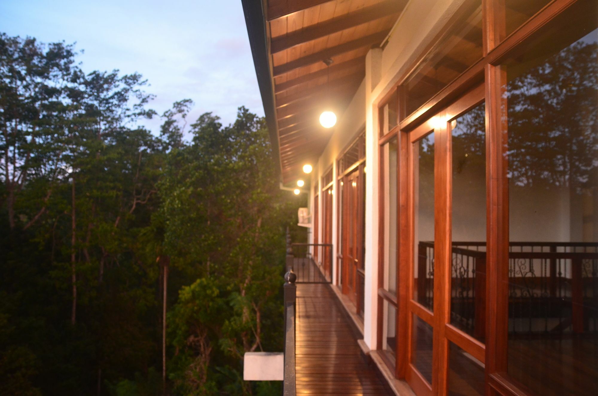 The Grand Hanthana Kandy Exterior photo