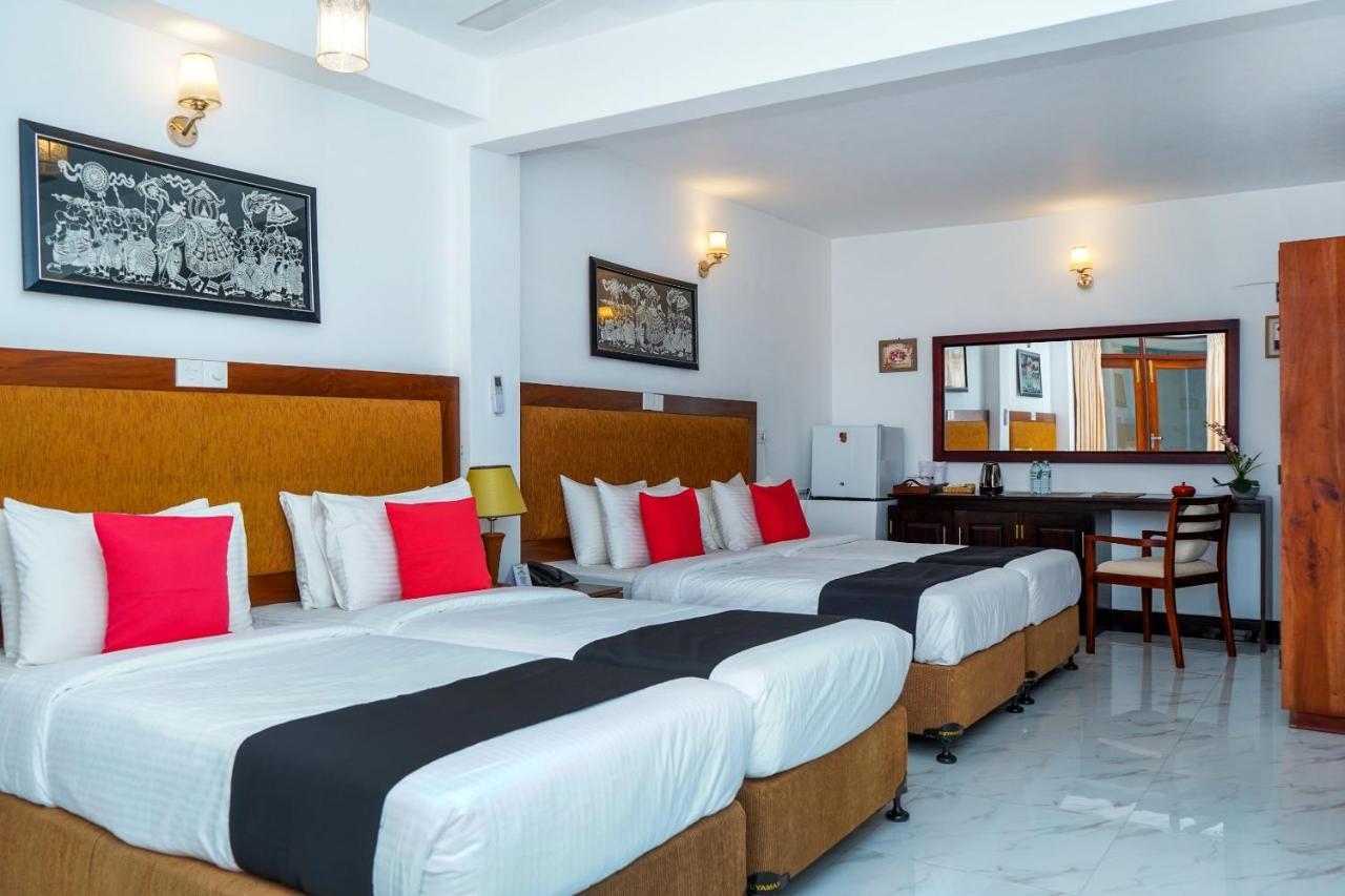 The Grand Hanthana Kandy Exterior photo